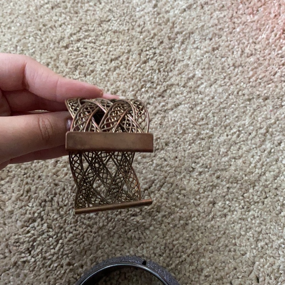 2 statement bracelets - Picture 4 of 7
